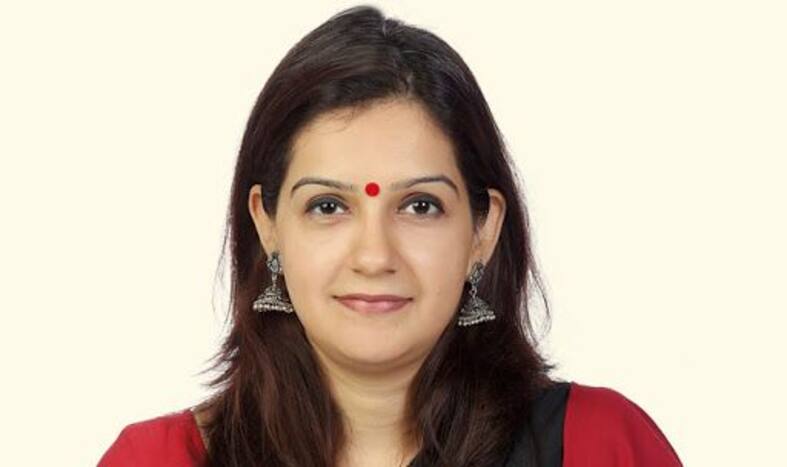 Congress’ Priyanka Chaturvedi Trolled With Rape Threats For Daughter, Files Complaint