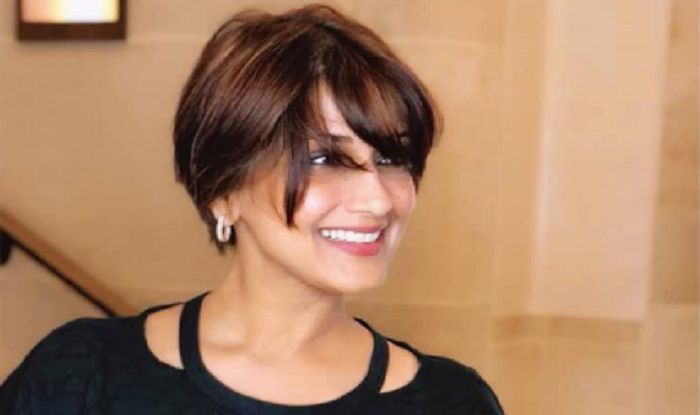 Sonali Bendre Sports a New Look, Opens up About Battling Cancer in Her Latest Post