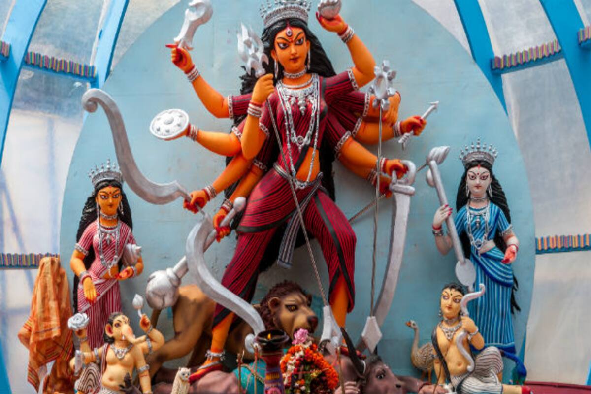 Durga Puja 2017: Famous Durga Puja Pandals in Bangalore to Visit This Year Durga Puja 2017: Famous Durga Puja Pandals in Bangalore to Visit This Year