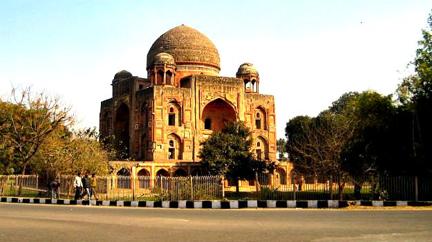 These Monuments of Delhi Have Unforgettable Stories Behind Them