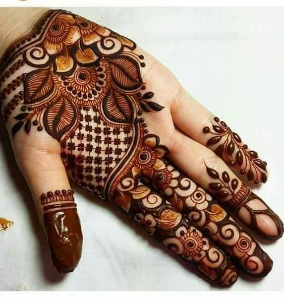 How To Make My Mehendi Dark On Teej 2021,Dark Mehendi Tips: मेहंदी रचेगी  बेहद डार्क, रचाते समय इन 7 में से कोई एक तरीका अपना लें; सुर्ख हो जाएंगे  आपके हाथ -