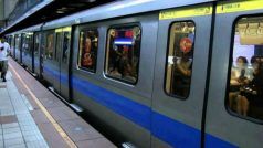 Delhi Metro Blue Line Service Affected Due to Technical Snag; Heavy Rush at Stations