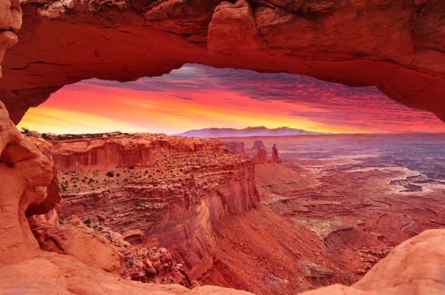 False Kiva, Canyonlands National Park, Utah, #28017