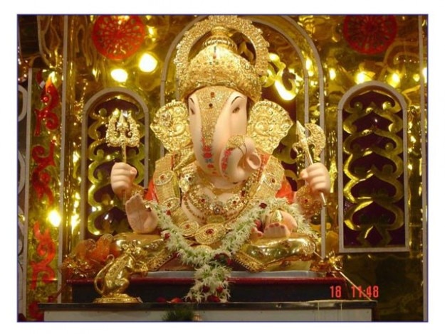 Travel Articles | Travel Blogs | Travel News & Information | Travel Guide |   to Reach Dagdusheth Halwai Ganpati temple in Pune by road,  train and flight 