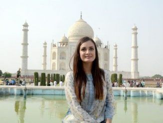 Dia Mirza Visits Taj Mahal in Agra, Lauds Taj Declaration to Beat Plastic Pollution