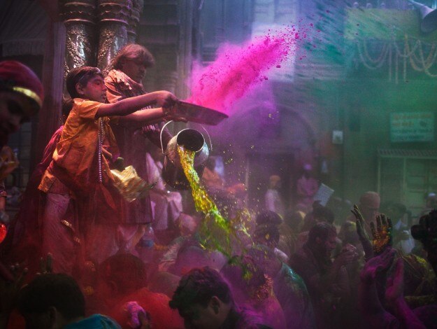 Travel Articles | Travel Blogs | Travel News & Information | Travel Guide |   2016: If this Holi video doesn't give you the goosebumps, we  don't know what will! 