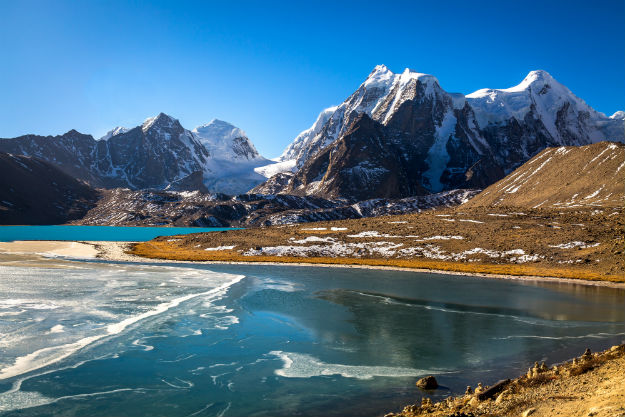 Photos of Gurudongmar Lake and the Stunning Road Leading to It Will ...