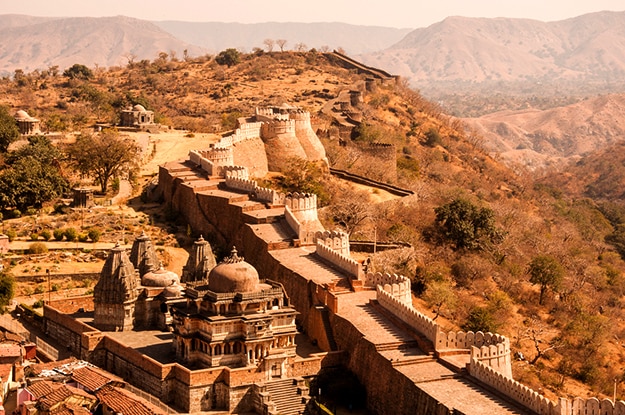 Travel Articles | Travel Blogs | Travel News & Information | Travel Guide |  India.comKumbhalgarh Fort Photos Show Why You Must Visit The Second Largest  Fort in India Soon | India.com
