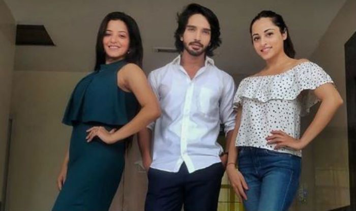 Bhojpuri Hot Bomb Monalisa Aka Antara Biswas Looks Uber Hot in Blue Sleeveless Gown- View Pictures Bhojpuri Hot Bomb Monalisa Aka Antara Biswas Looks Uber Hot in Blue Sleeveless Gown- View Pictures