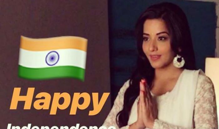 Bhojpuri Hottest Bomb Monalisa Looks Mesmerisingly Hot in All White Ensemble in Independence Day Post – View Picture Bhojpuri Hottest Bomb Monalisa Looks Mesmerisingly Hot in All White Ensemble in Independence Day Post – View Picture