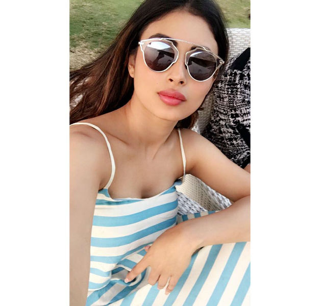 Hot photos of Mouni Roy are inspiring us to take that overdue Goa