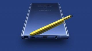 Samsung Galaxy Note 9 मोबाइल पर्स में फटा, पीड़ित महिला ने की फोन को बैन करने की मांग Samsung Galaxy Note 9 मोबाइल पर्स में फटा, पीड़ित महिला ने की फोन को बैन करने की मांग