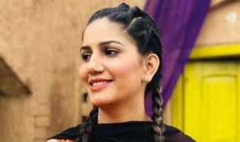 Hariyanvi Dancer Sapna Chaudhary Sex Fuck Video - Haryanvi Dancer Sapna Choudhary Looks Sexy Yet Elegant in Black And Orange  Ensemble â€“ View Hot Picture | India.com