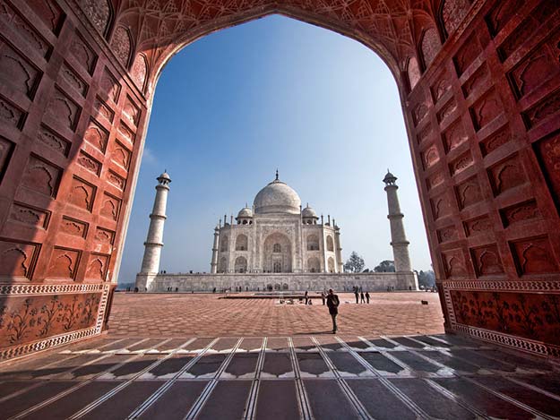 Travel Articles | Travel Blogs | Travel News & Information | Travel Guide | ,000 photos of the Taj Mahal over 200 days created this magical time lapse video! WATCH HERE! Travel Articles | Travel Blogs | Travel News & Information | Travel Guide | ,000 photos of the Taj Mahal over 200 days created this magical time lapse video! WATCH HERE!