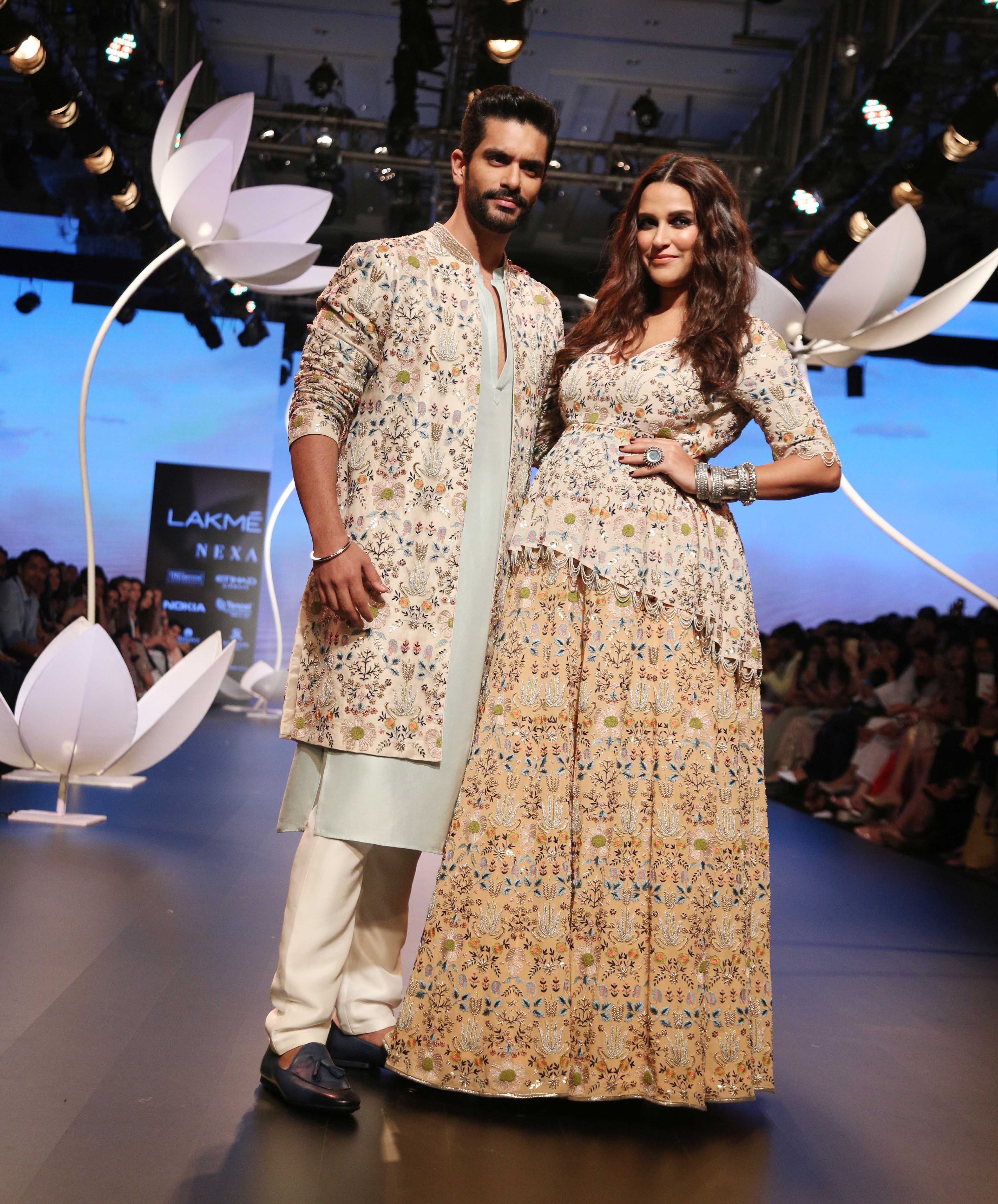 ramp walk of india in saree - Google Search | Lakme fashion week, Fashion,  Fashion week 2014