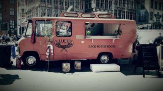 This Indian woman’s food truck is making northeast Indian cuisine in Belgium! This Indian woman’s food truck is making northeast Indian cuisine in Belgium!