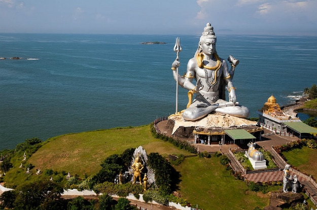 12 Best Places to Celebrate Maha Shivratri Festival 2024 in India