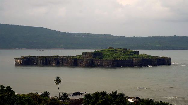 #WhereOnEarth is this fort? | India.com