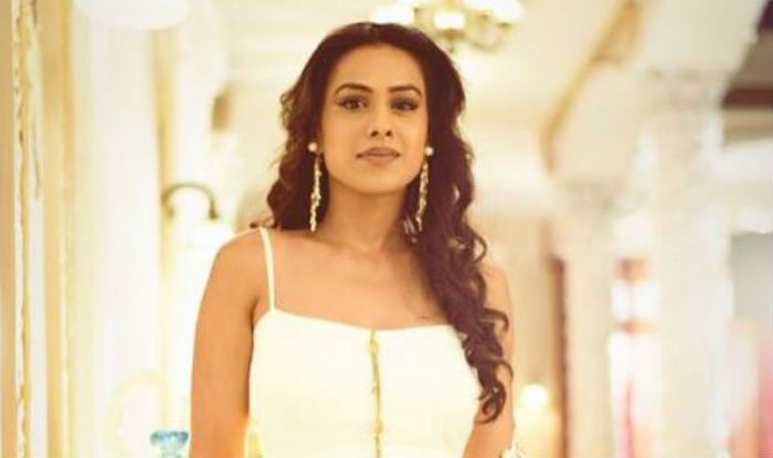 Second Sexiest Asian Woman Nia Sharma in White Ethnic Will Make You Go Wow, Check Here Second Sexiest Asian Woman Nia Sharma in White Ethnic Will Make You Go Wow, Check Here