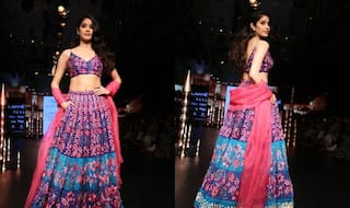 Lakme Fashion Week 2018: Dhadak Actress Janhvi Kapoor Sets The Ramp on Fire as She Makes Her Showstopper Debut, See Pics