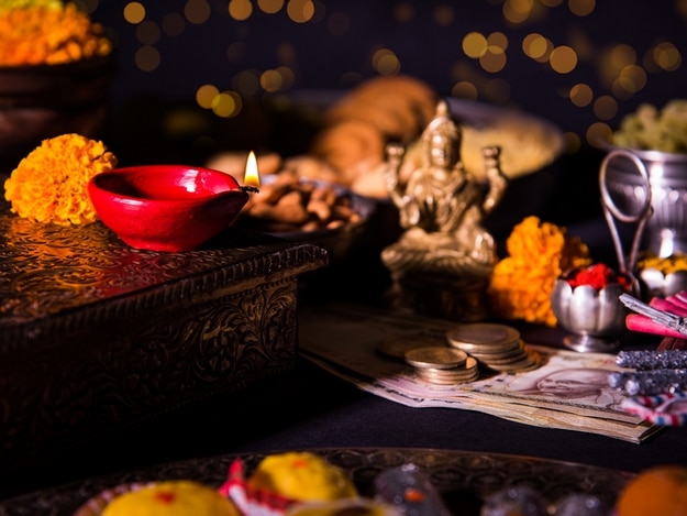 Why Do We Celebrate Diwali? | India.com