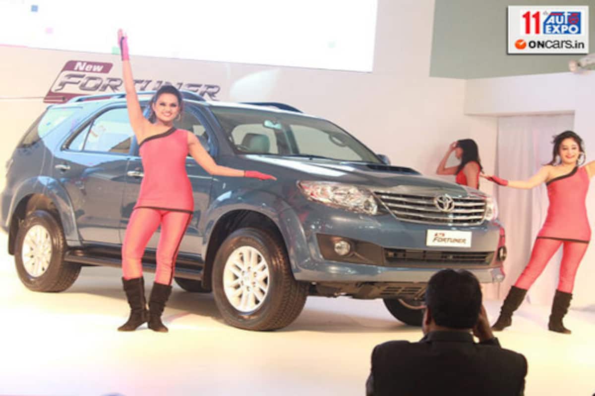 Toyota Fortuner 2012 Launched For Rs 19 99 Lakh India Com
