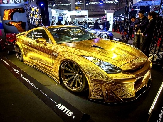 $1 million Gold plated Nissan GT-R, Godzilla goes bling | India.com