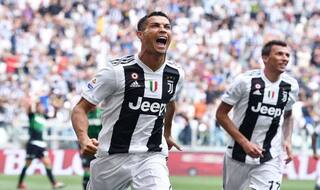 Cristiano Ronaldo Effect: Juventus Remain The Only Undefeated Team in Europe as Paris-Saint Germain Fall Against Lyon