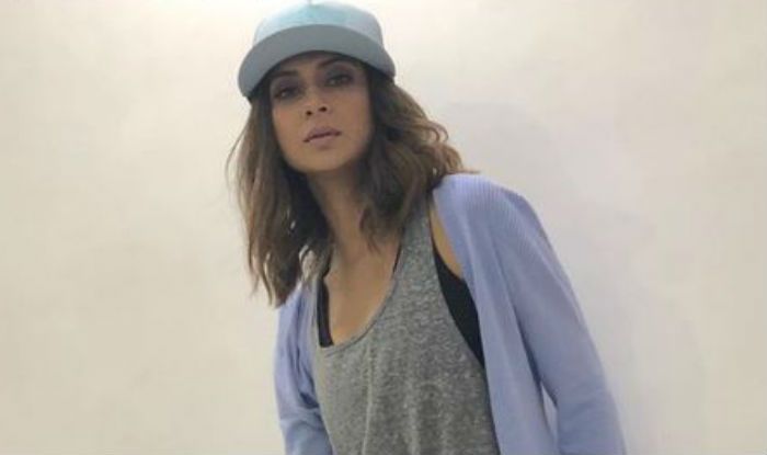 Bepannah Fame Jennifer Winget Swags up Her Sunday With Hat In The Most Stylish And Sexy Avatar – See Picture Bepannah Fame Jennifer Winget Swags up Her Sunday With Hat In The Most Stylish And Sexy Avatar – See Picture