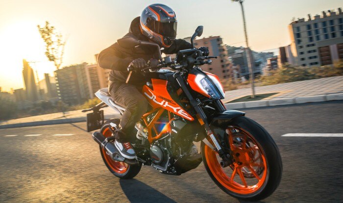 LIVE 2017 KTM Duke 390 Duke 250 Duke 200 Launch Updates Price