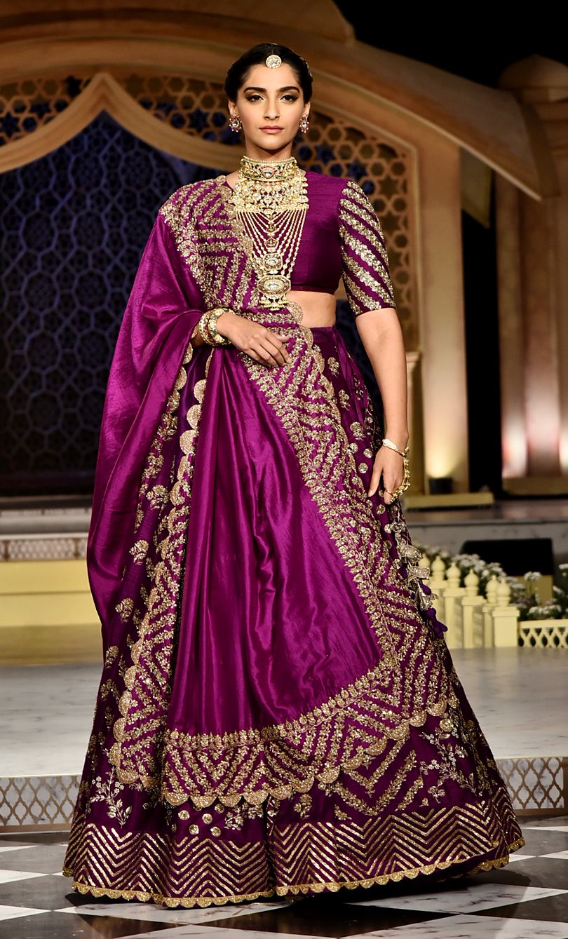 latest lehenga designs for reception