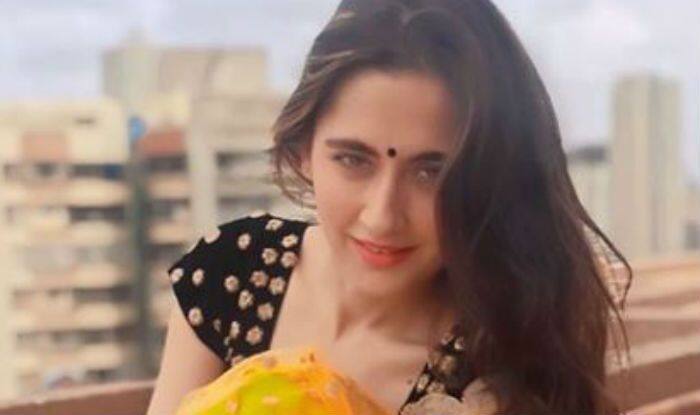 Television Hottie Sanjeeda Shaikh Flaunts Her Dance Moves On Chikni Chameli In This Video