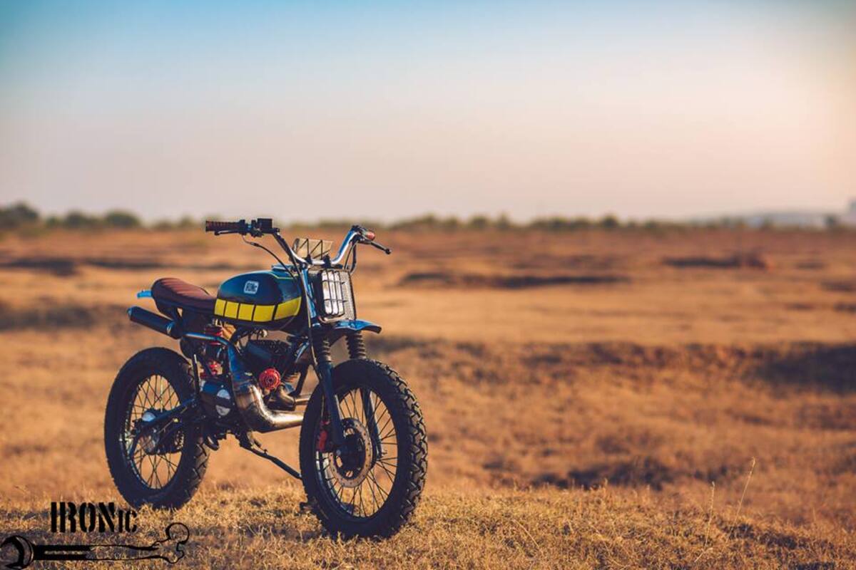 This Customised Yamaha Rx 100 Baby Blue Is Capable Of Making Your Lazy Sunday A Bit Interesting India Com