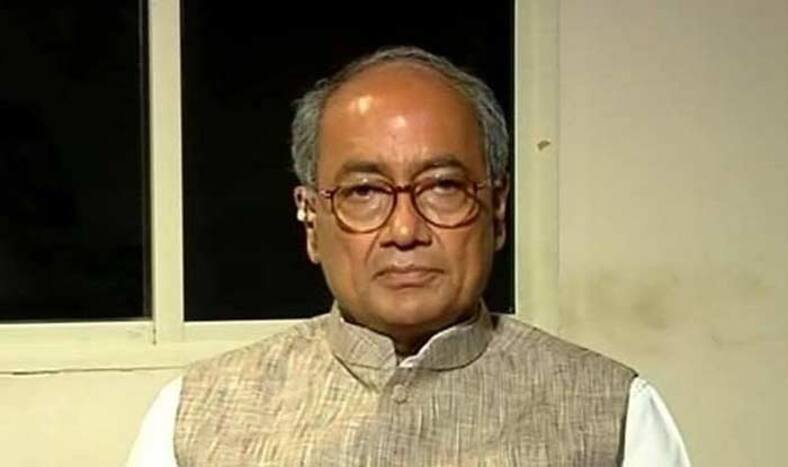Madhya Pradesh Assembly Elections 2018: Digvijay Singh Distances Himself From Poll Campaigns, Says His Speeches Damages Congress' Prospects
