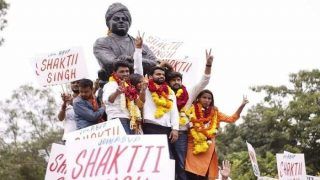 DUSU 2018: चुनाव में गड़बड़ी के आरोप पर दिल्ली चुनाव आयोग ने कहा, हमने दिल्ली यूनिवर्सिटी को नहीं दी EVM शायद प्राइवेट ली हो DUSU 2018: चुनाव में गड़बड़ी के आरोप पर दिल्ली चुनाव आयोग ने कहा, हमने दिल्ली यूनिवर्सिटी को नहीं दी EVM शायद प्राइवेट ली हो