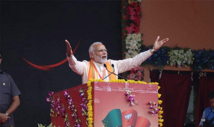 Karyakarta mahakumbh rally: more congress will sling mud at bjp, more we will grow, says pm modi