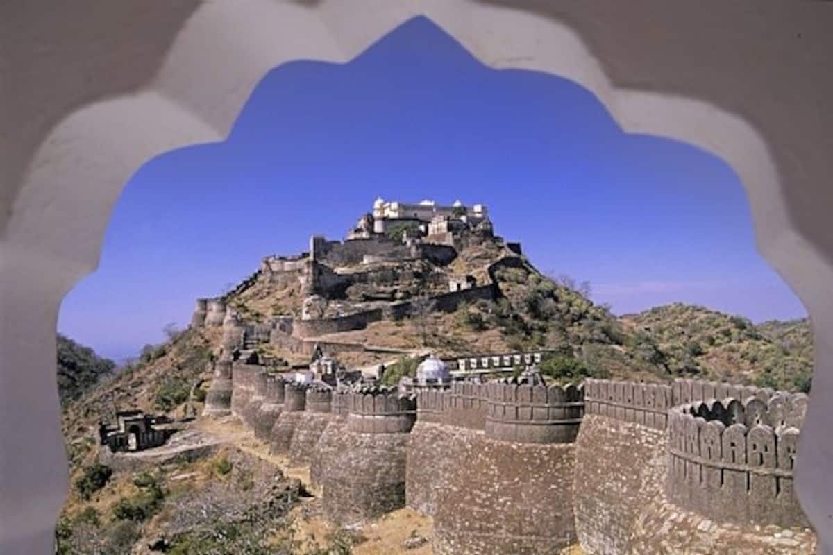 The World S Second Longest Wall Kumbhalgarh Fort Is Right Here In India India Com The World S Second Longest Wall Kumbhalgarh Fort Is Right Here In India India Com