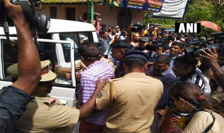 Sabarimala Reopening Day 2: 52-year-old Woman Injured in Scuffle as Devotees Refuse to Believe She's Allowed to Visit, Says Report