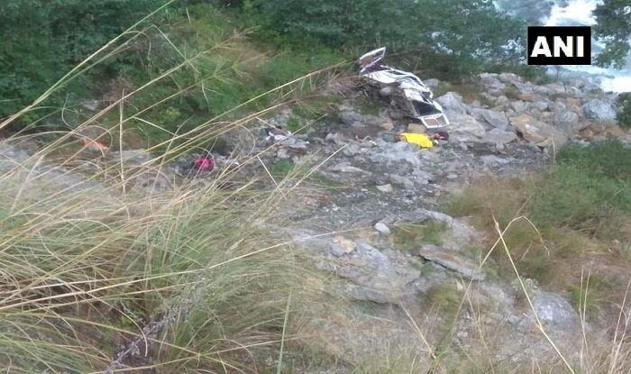 Uttarakhand: 8 Killed, 5 Injured After Mini Bus Falls Into Deep Gorge ...