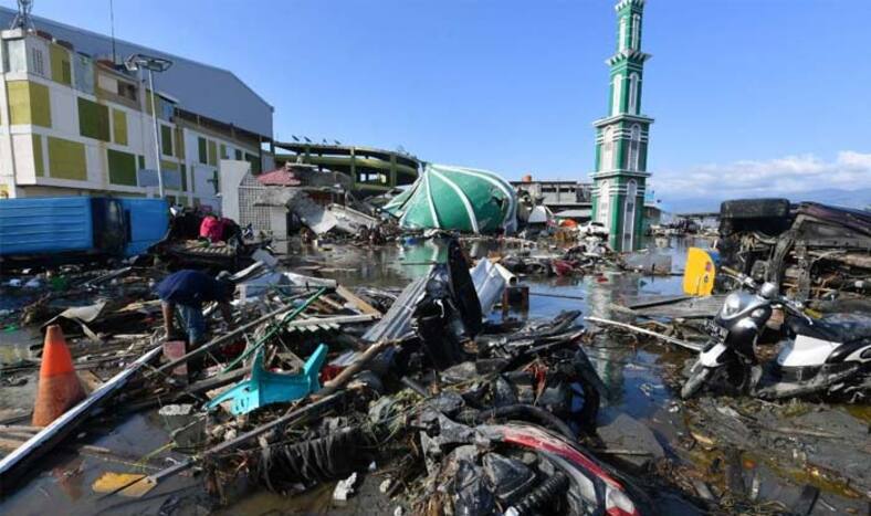 92 Detained For Looting After Earthquake, Tsunami in Indonesia
