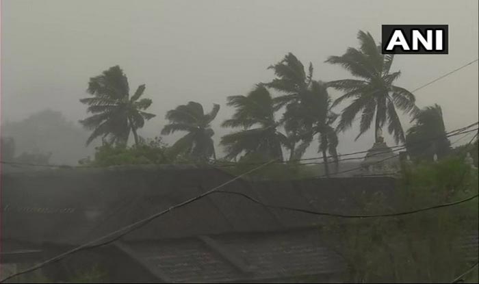At Least 19 Missing as Mudslide West of Tokyo Hits Houses