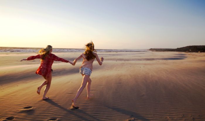 mother daughter travel