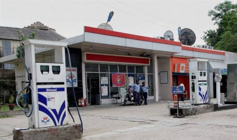 Fuel Prices Continue to Decline; Petrol at Rs 78.42 Per Litre in Delhi, Rs 83.92 Per Litre in Mumbai