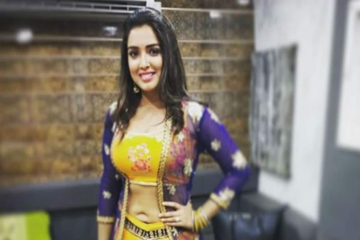 Bhojpuri Hottie Amrapali Dubey Looks Sexy as She Flaunts Her Washboard Abs  in Yellow Lehenga â€“ See Picture | India.com