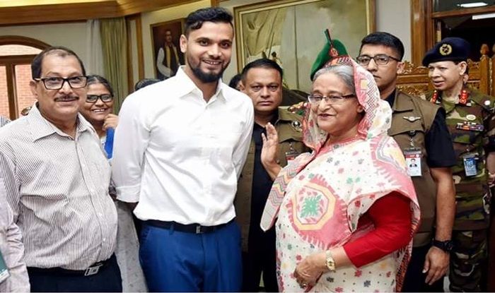 Bangladesh cricket ace mashrafe mortaza to stand in elections in december