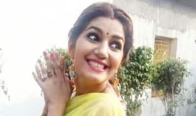 400px x 237px - Haryanvi Hot Dancer Sapna Choudhary Flaunts Her Sexy Thumkas on 'Bijuriya'  During Family Function â€“ Watch Video | India.com