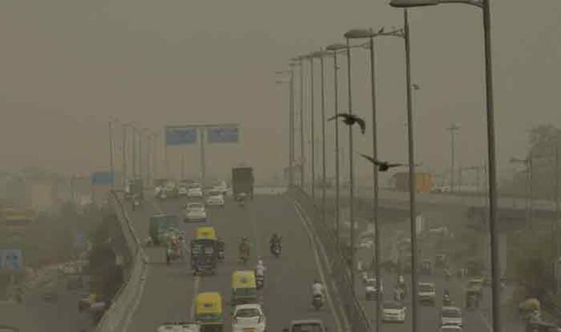Delhi's Air Quality Deteriorates to 'Severe' Category Ahead of Diwali
