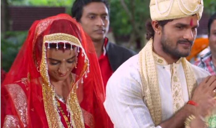 Bhojpuri Hot Jodi Khesari Lal Yadav And Akshara Singh’s Song Deg Dhara Ae Bahu Goes Viral, Watch Bhojpuri Hot Jodi Khesari Lal Yadav And Akshara Singh’s Song Deg Dhara Ae Bahu Goes Viral, Watch