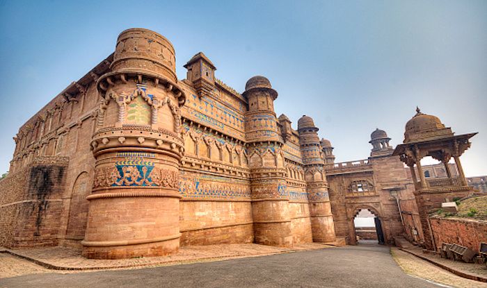 Gwalior Fort Houses Some Of The Most Regal Palaces Of Ancient History ...