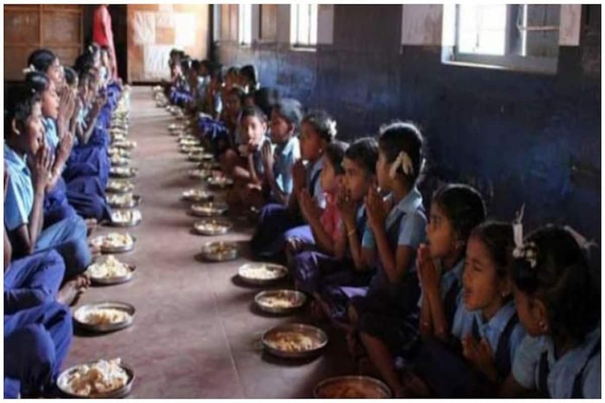 UP: कस्तूरबा गांधी आवासीय विद्यालय से 7 छात्राएं लापता, डीएम को भेजी  रिपोर्ट - Latest News & Updates in Hindi at India.com Hindi